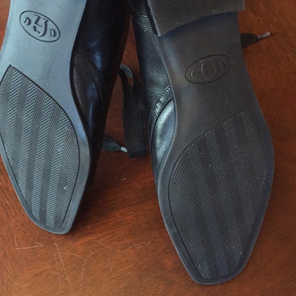 Etienne Aigner calf skin 8M flats, worn once - Picture 3 of 4